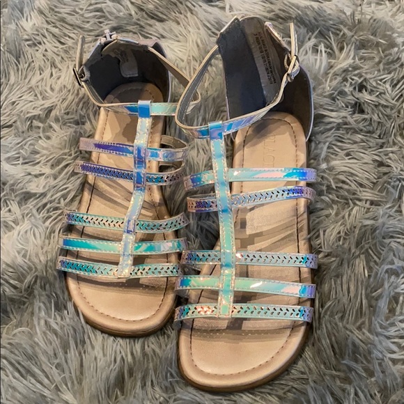 Girls Shiny Metallic Gladiator Sandals 🩵 Size 3, Mermaid Vibes 🧜🏻♀️✨ - Picture 1 of 3